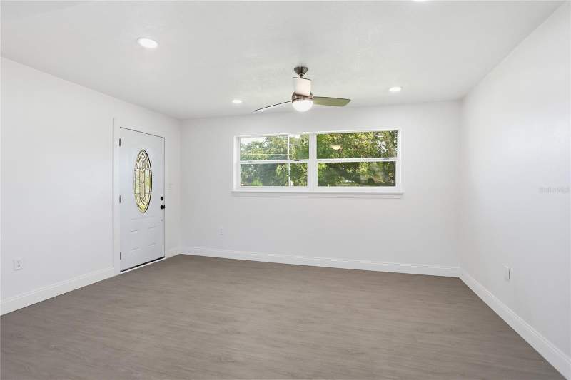 3 bedroom Single Family Residence at 526 ENGEL DRIVE, ENGELWOOD PARK, ORLANDO — photo 2