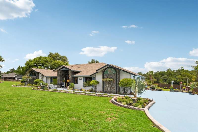 4 bedroom Single Family Residence at 5318 Sandra Drive, River Country Estates, Weeki Wachee — photo 3