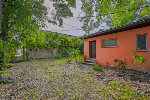 504 W Davis Boulevard, Tampa FL - photo 10 of 19