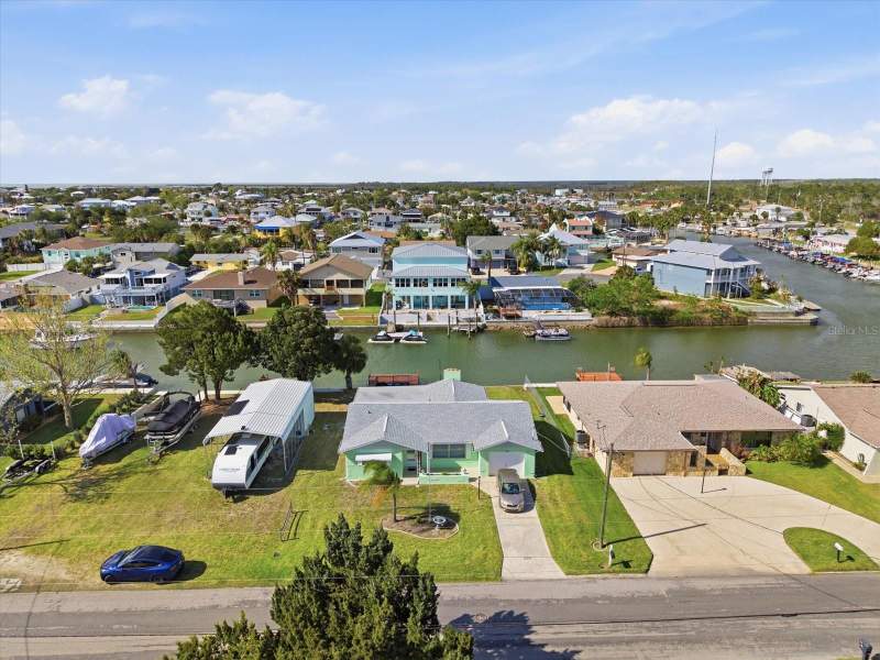 2 bedroom Single Family Residence at 4069 Gulfview Drive, Gulf Coast Ret, Hernando Beach — photo 2