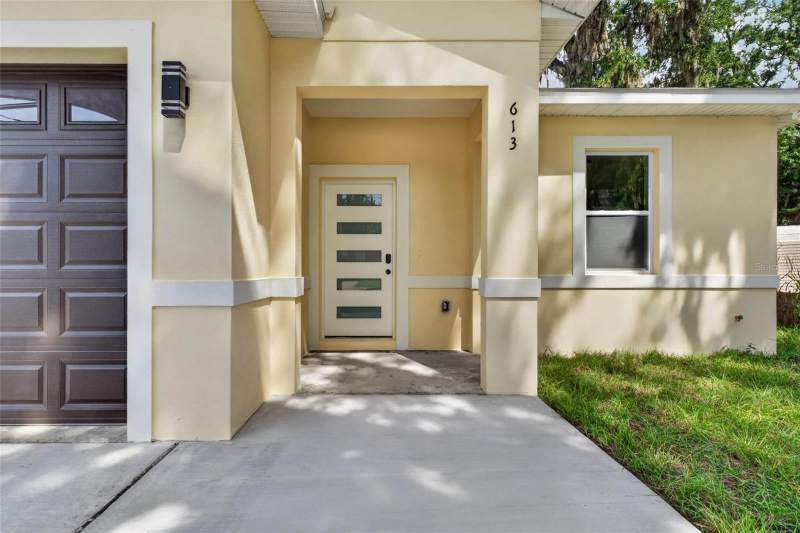 3 bedroom Single Family Residence at 613 W Valencia Street, Belleview Park Sub, Lakeland — photo 3