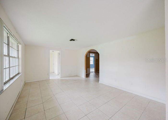 5 bedroom Single Family Residence at 1243 Royal Oak Drive, Royal Oak Sub, Dunedin — photo 5