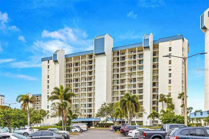2 bedroom Condominium at 9425 Blind Pass Road #1207, Constellation The Condo, St Petersburg — photo 2