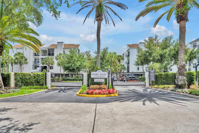 3 bedroom Condominium at 300 Carolina Avenue #402C, Park West Condo, Winter Park — photo 2