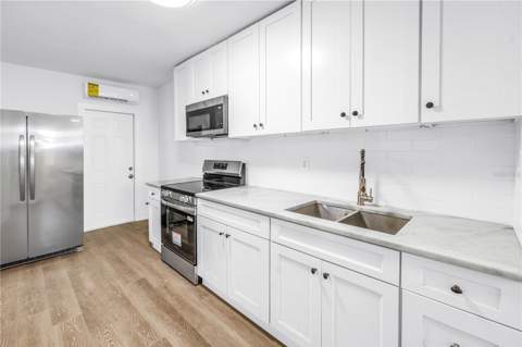 110 NE Monroe Circle #1, St Petersburg FL - photo 24 of 64