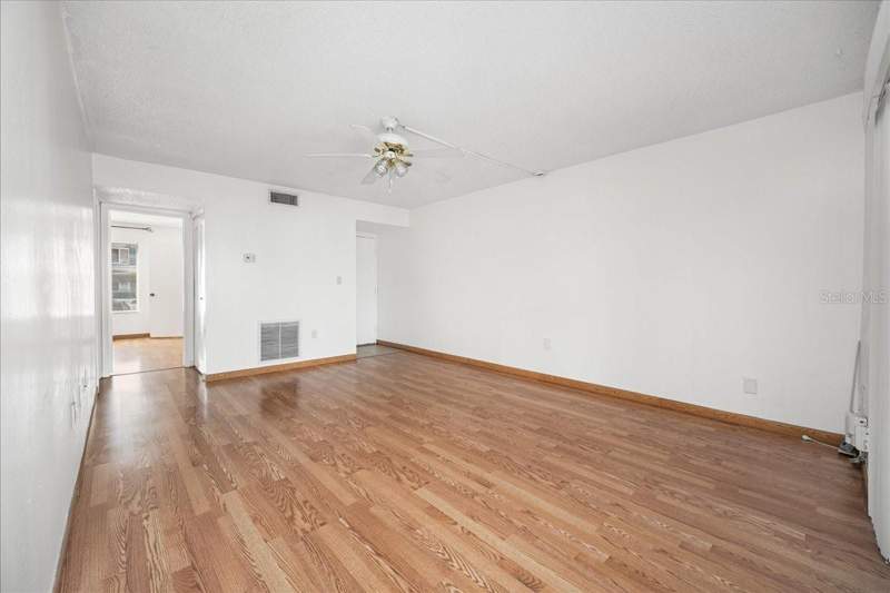 1 bedroom Condominium at 11401 3rd Street #2, Windward Pointe St Petersburg, St Petersburg — photo 5