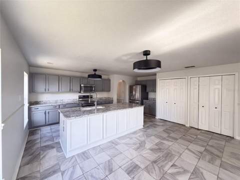 5604 Royal Hills Drive, Winter Haven FL - photo 9 of 26