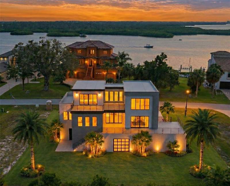 5 bedroom Single Family Residence at 25 Harborpointe Drive, Harborpointe, Port Richey — photo 5