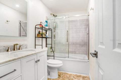 5012 Starfish Drive #B, St Petersburg FL - photo 10 of 53
