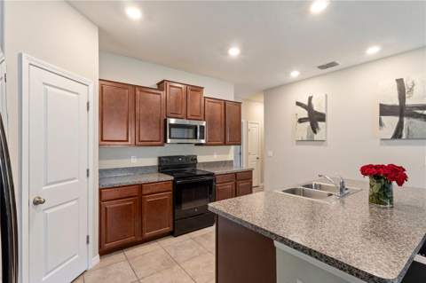 2987 Moulden Hollow Drive, Zephyrhills FL - photo 12 of 28