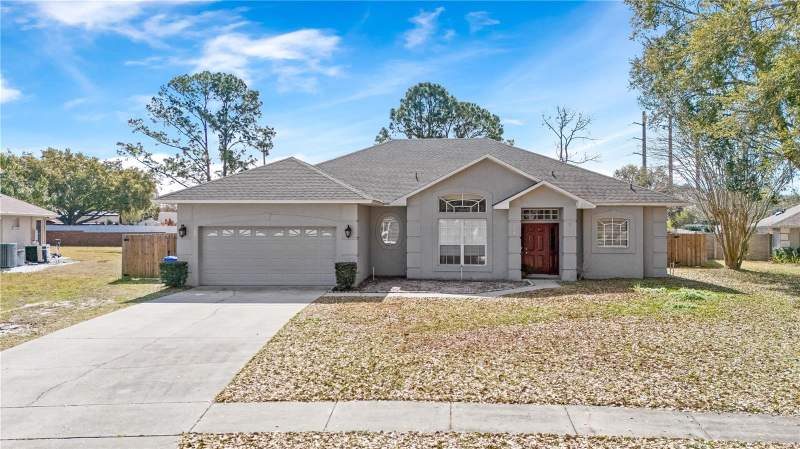 4 bedroom Single Family Residence at 134 Estates Circle, Crystal Lake Estates, Lake Mary — photo 3