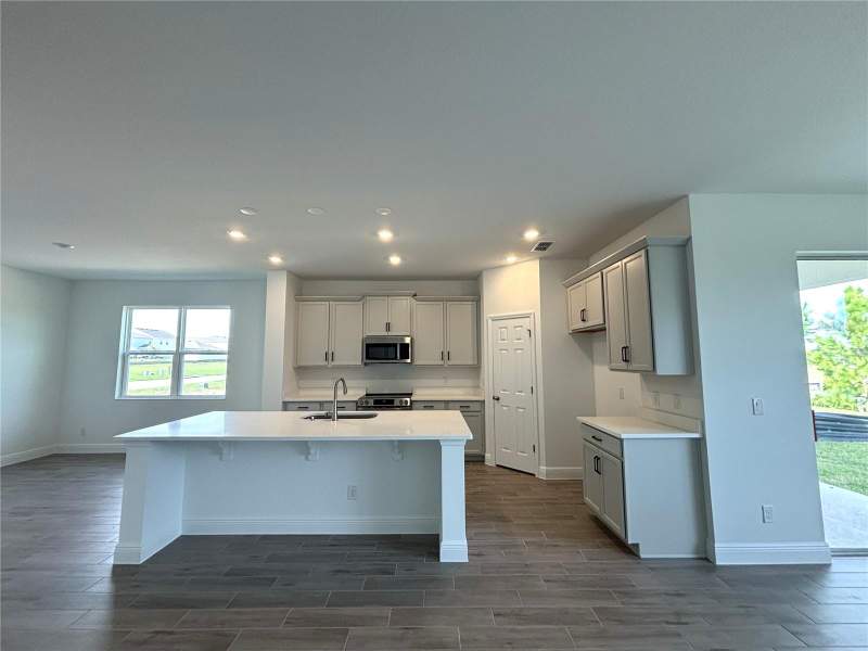 5 bedroom Single Family Residence at 7252 Rolling Leaf Road, Trinity Lakes Ph 3, Groveland — photo 3