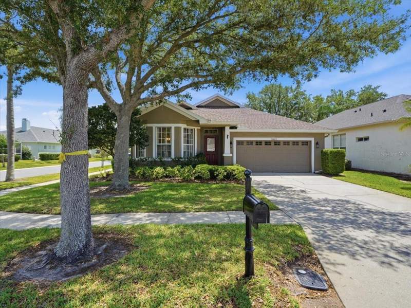 19409 GOLDEN SLIPPER PLACE home for sale in Villarosa