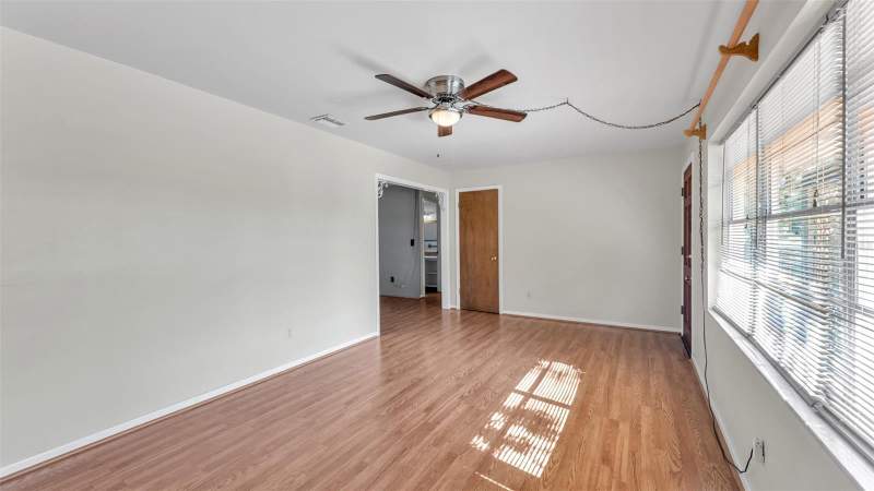 3 bedroom Single Family Residence at 1733 Fredricksburg Avenue, College Heights, Lakeland — photo 4