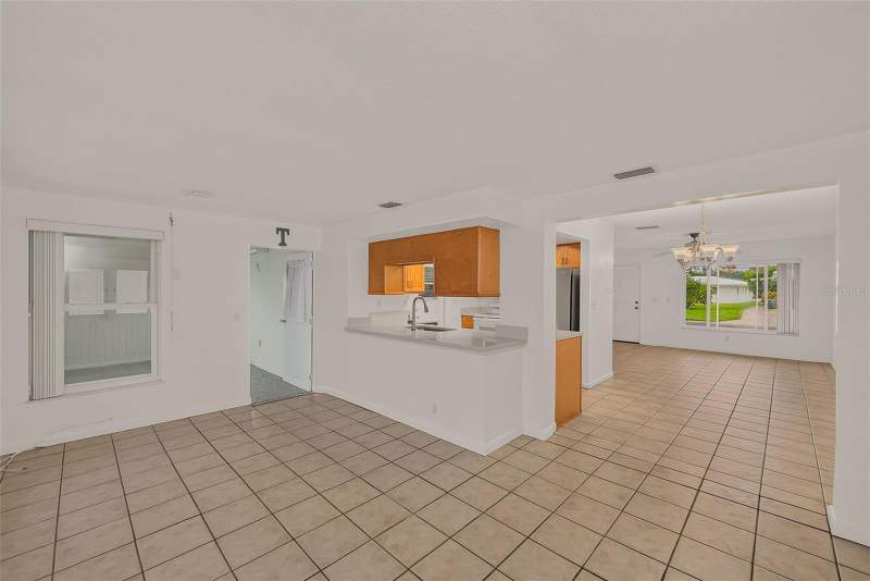 2 bedroom Single Family Residence at 14144 87th Avenue, Tamarac By The Gulf 2nd Add, Seminole — photo 2