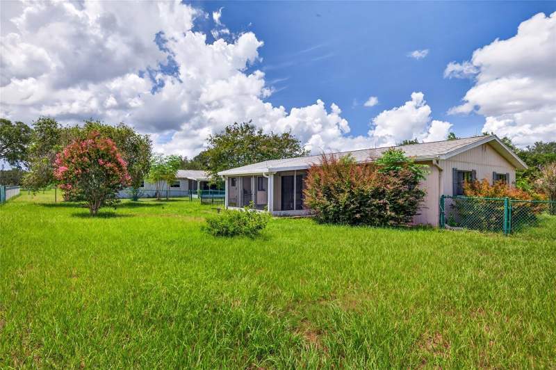 2 bedroom Single Family Residence at 10405 SW 98th Terrace, Pine Run Estate, Ocala — photo 2