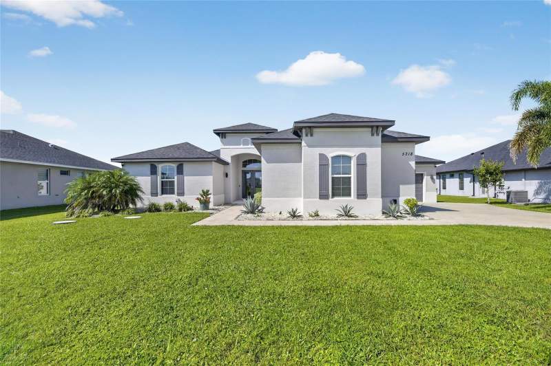 5218 LAKE VENICE DRIVE home for sale in Riverranch Preserve