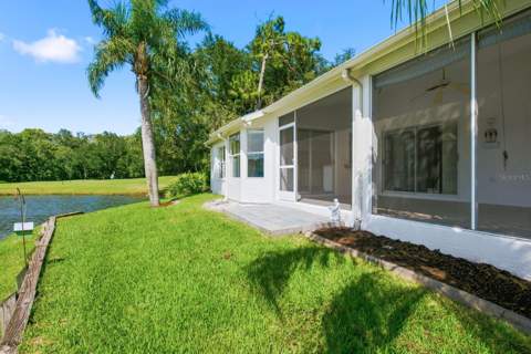 6639 Sun Point Court, New Port Richey FL - photo 8 of 67