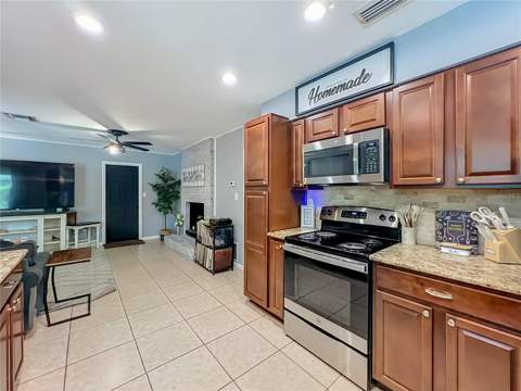 128 Aldean Drive, Sanford FL - photo 9 of 91