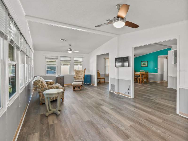 2 bedroom Manufactured Home at 1514 Hillcrest Drive, Lady Lake Orange Blossom Gardens Unit 10, Lady Lake — photo 4