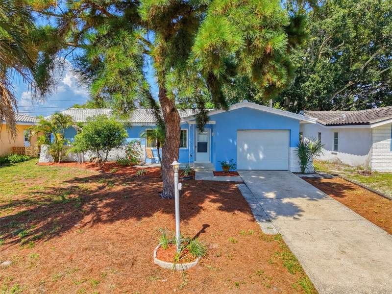2 bedroom Single Family Residence at 2373 Forest Drive, Greenbriar, Clearwater — photo 2