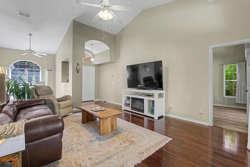 3 bedroom Single Family Residence at 8960 SW 190th Circle, Rainbow Springs Country Club, Dunnellon — photo 5
