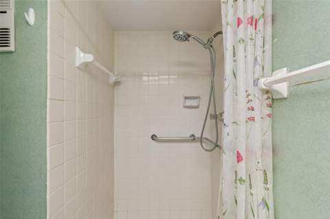 5095 Bay Street #110, St Petersburg FL - photo 15 of 34