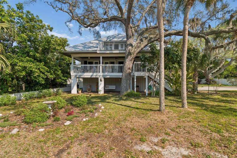 3 bedroom Single Family Residence at 600 N Mayo Street, Seaside Point 1st Add, Crystal Beach — photo 3