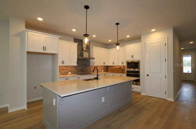 3 bedroom Single Family Residence at 5410 Knotty Oak Street, Oakfield At Mount Dora, Mount Dora — photo 5