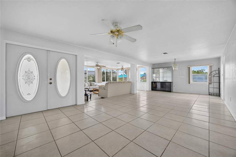 3 bedroom Single Family Residence at 321 Weber Terrace, Port Charlotte Sec 025, Port Charlotte — photo 5