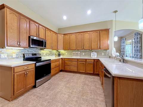 25524 Laurel Valley Road, Leesburg FL - photo 20 of 71