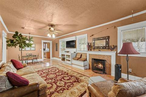 4304 N Marguerite Street, Tampa FL - photo 6 of 27