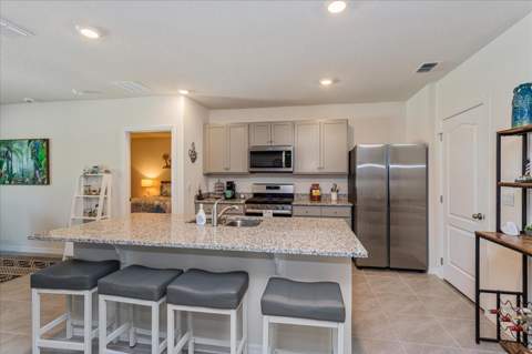 6358 Sanders Grove Circle, Okahumpka FL - photo 9 of 27