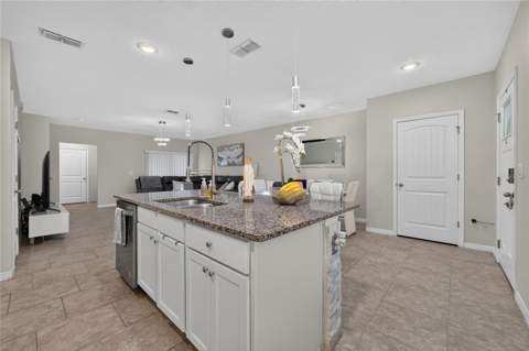 10108 Salt Point Drive, Winter Garden FL - photo 6 of 30