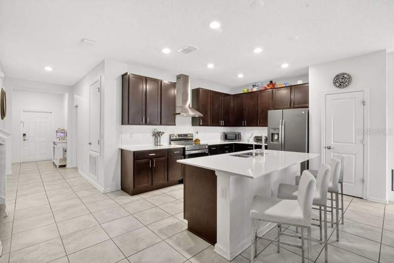 6 bedroom Single Family Residence at 2068 Live Oak Ridge Road, Storey Creek Ph 1, Kissimmee — photo 4