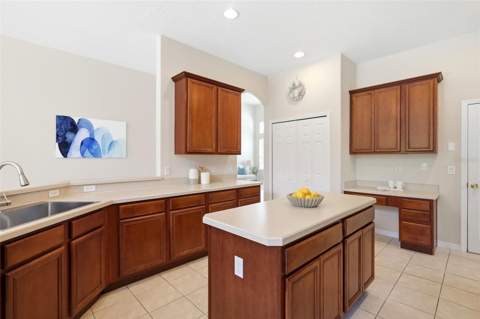 2555 Sand Arbor Circle, Orlando FL - photo 13 of 44