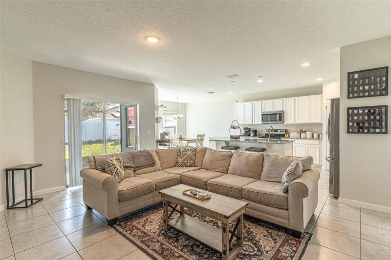 4 bedroom Single Family Residence at 735 Jefferson Street, Northridge Reserve, Davenport — photo 2