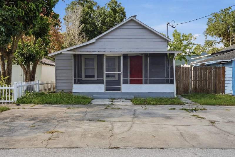 109 E Bass Street home for sale in NATHAN C BRYANS