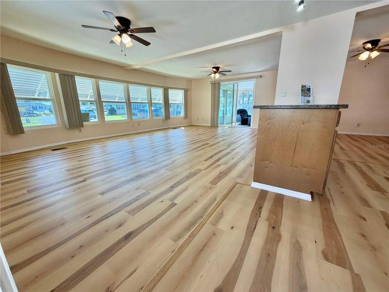 2 bedroom Mobile Home at 176 Azalea Trail, Hawthorne At Leesburg A Coop, Leesburg — photo 2