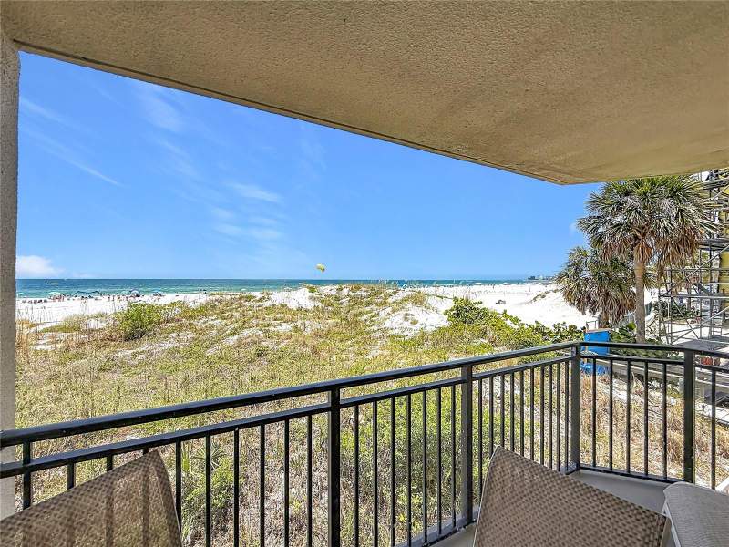 2 bedroom Condo - Hotel at 4000 Gulf Boulevard #203, Vistas On The Gulf Condo, St Pete Beach — photo 5