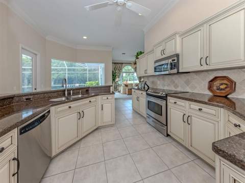 2009 Tocobaga Lane, Nokomis FL - photo 12 of 58