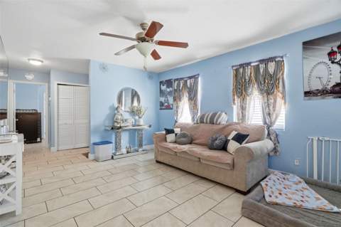 6820 Larmon Street, Tampa FL - photo 6 of 6