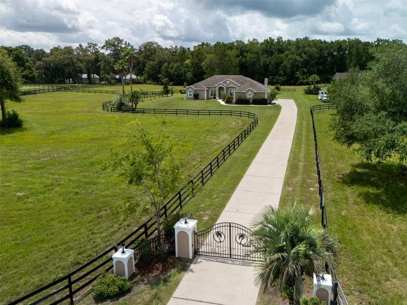 4 bedroom Farm at 1500 NW 114th Loop, Ocala Downs, Ocala — photo 3