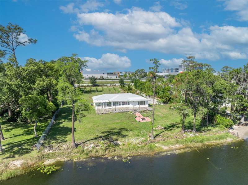 3 bedroom Single Family Residence at 7420 LAKE WILLIS DRIVE, LAKE WILLIS CAMPS, ORLANDO — photo 4