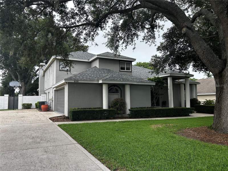 5 bedroom Single Family Residence at 936 Hamilton Place Drive, Hamilton Place, Lakeland — photo 2