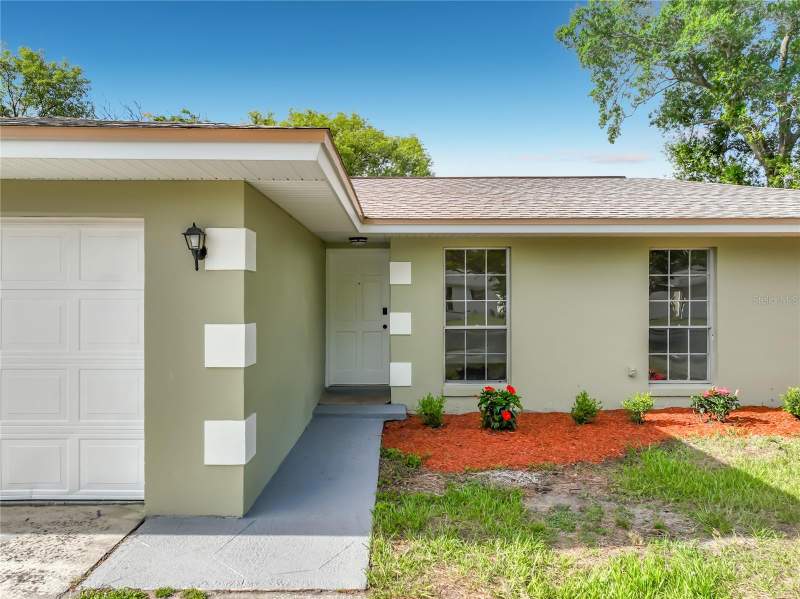 4 bedroom Single Family Residence at 124 Hollyhock Drive, Aldean Gardens, Altamonte Springs — photo 4