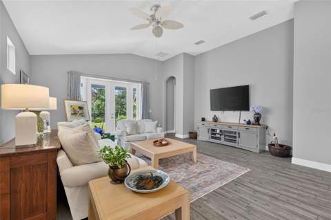 8220 Bridgeport Bay Circle, Mount Dora FL - photo 21 of 48