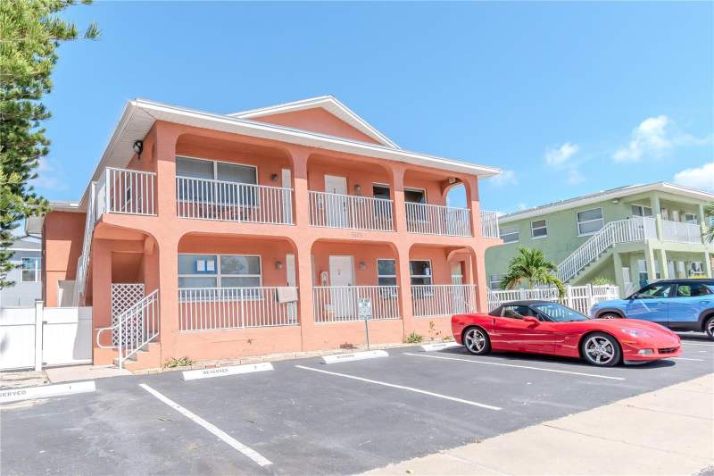 2 bedroom Condominium at 5605 Shore Boulevard #1B, Beachwalk Condo Gulfport, Gulfport — photo 2