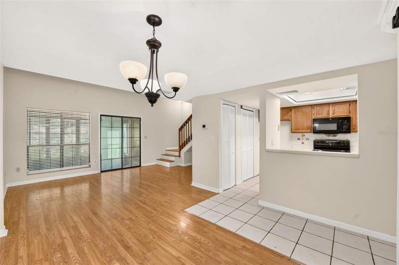 2 bedroom Single Family Residence at 924 SW 57th Drive, Rockwood Villas, Gainesville — photo 2