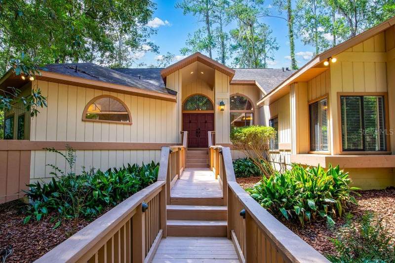 4 bedroom Single Family Residence at 4646 NW 12th Place, Landmark Woods, Gainesville — photo 3